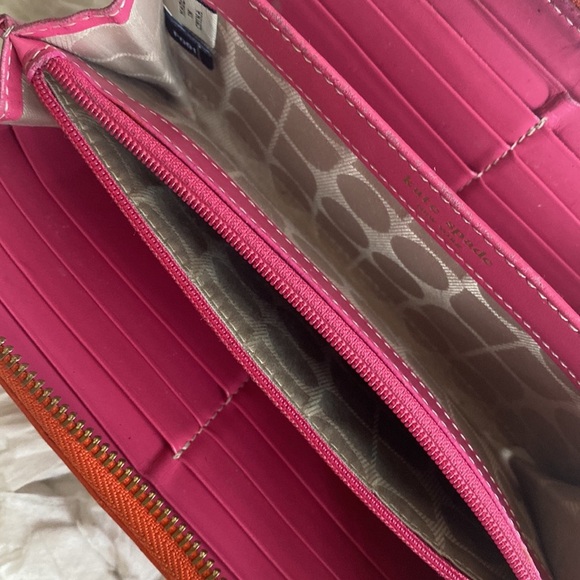 Kate Spade wallet - Picture 9 of 12